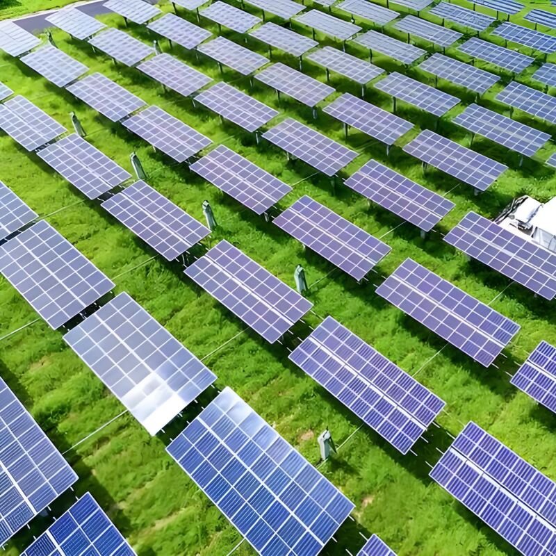 Des supports de montage solaire au sol durables pour tous les terrains: conquérir des sites complexes pour la stabilité du cycle de vie