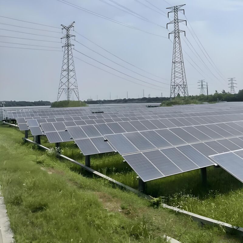 Système de montage flexible et réglable avec conception brevetée pour une installation sûre et sûre de projet solaire