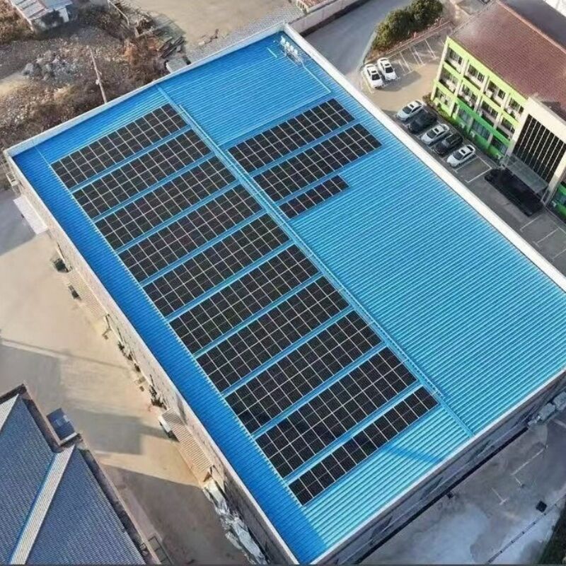 Supports de montage de panneaux solaires pour toitures en tuiles, offrant des solutions d'installation rapides et efficaces.