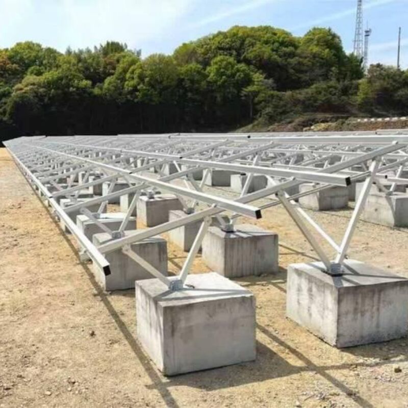 Supports de montage de panneaux solaires durables avec connexion flexible pour installations sur base en béton, mise à la terre et surfaces inclinées